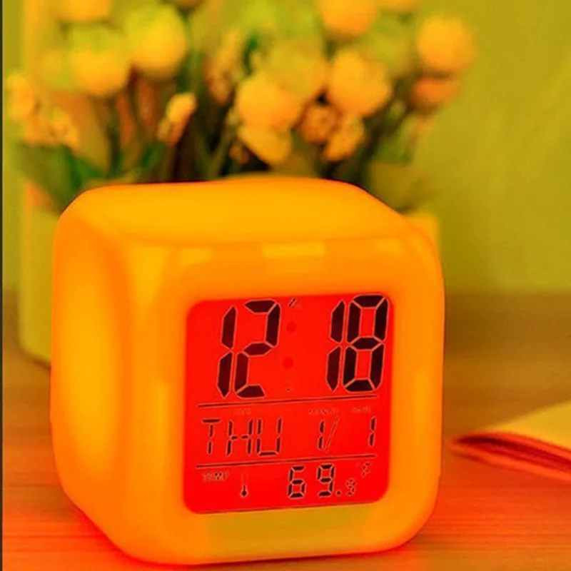 Многофункционален Портативен LED Аларма Colock, което променя Цифров Настолен Приспособление, Цифров часовник с Аларма, Термометър, Нощен Светлинен Куб, Led Часовници За Дома Изображение 1